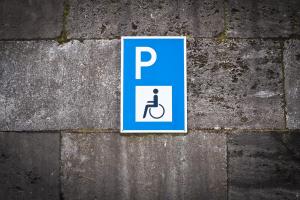 Chiedere il contrassegno per veicoli a servizio dei disabili